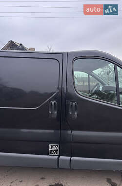 Грузовой фургон Renault Trafic 2010 в 