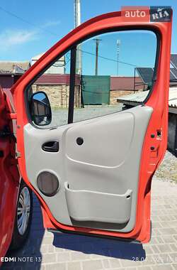 Мінівен Renault Trafic 2004 в 