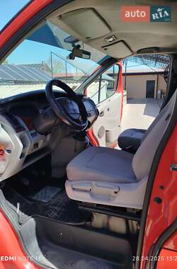 Мінівен Renault Trafic 2004 в 
