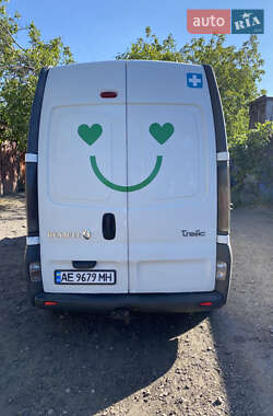 Грузовой фургон Renault Trafic 2006 в 