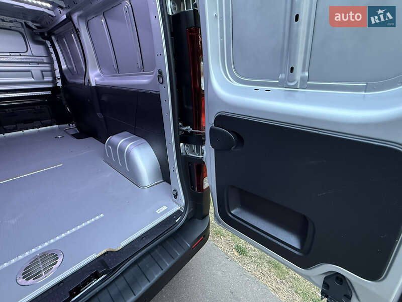 Другие грузовики Renault Trafic 2021 в Киеве