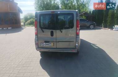 Минивэн Renault Trafic 2012 в 