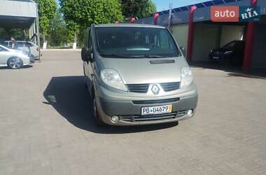 Минивэн Renault Trafic 2012 в 