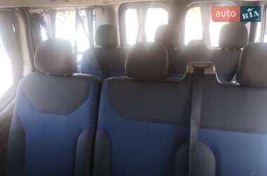 Минивэн Renault Trafic 2012 в 