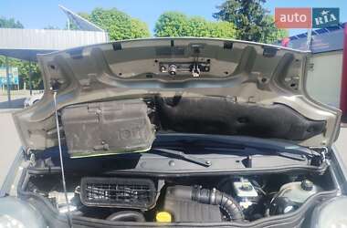 Минивэн Renault Trafic 2012 в 