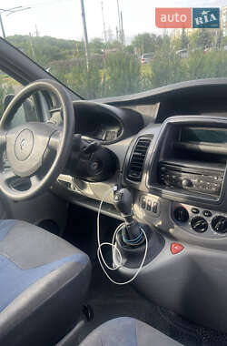 Вантажний фургон Renault Trafic 2012 в 