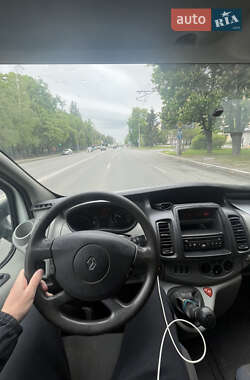 Вантажний фургон Renault Trafic 2012 в 