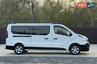 Мінівен Renault Trafic 2017 в 