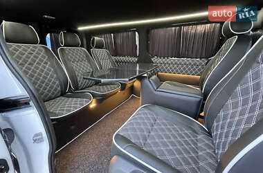 Мінівен Renault Trafic 2017 в 