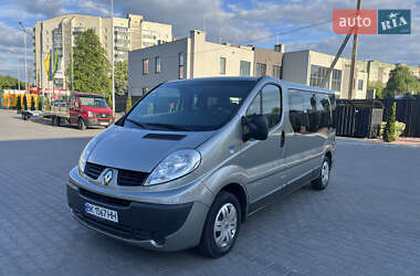 Мінівен Renault Trafic 2012 в 