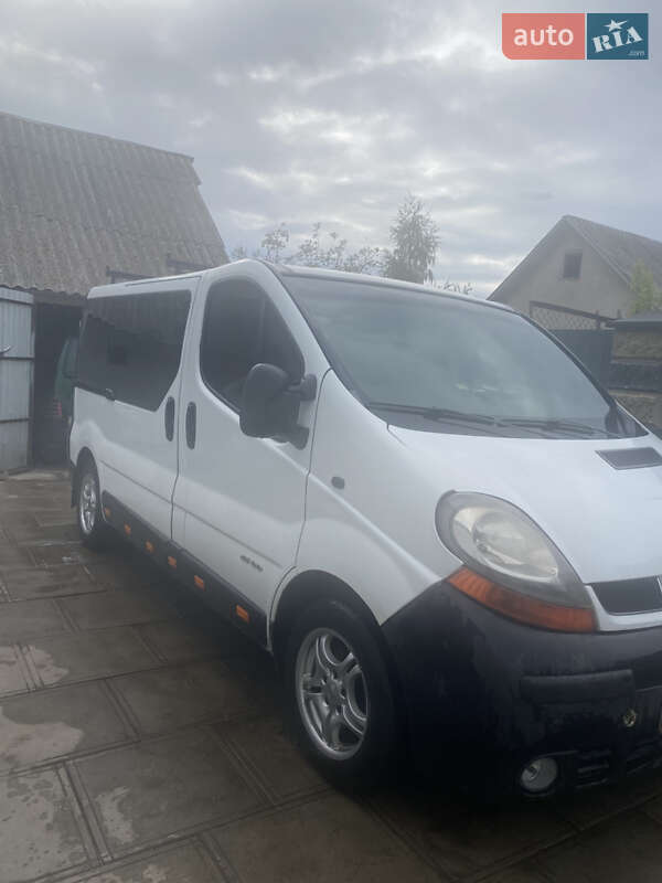 Минивэн Renault Trafic 2002 в Ровно