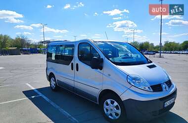 Минивэн Renault Trafic 2011 в 