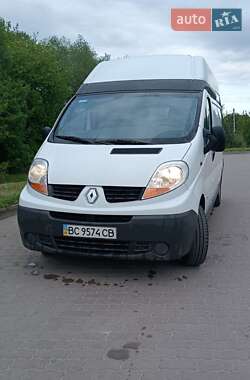 Грузовой фургон Renault Trafic 2006 в 
