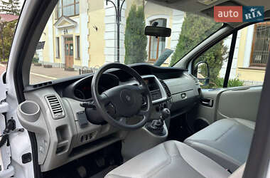 Мінівен Renault Trafic 2011 в 
