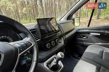 Вантажний фургон Renault Trafic 2023 в 