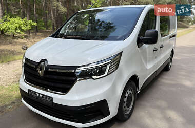 Вантажний фургон Renault Trafic 2023 в 