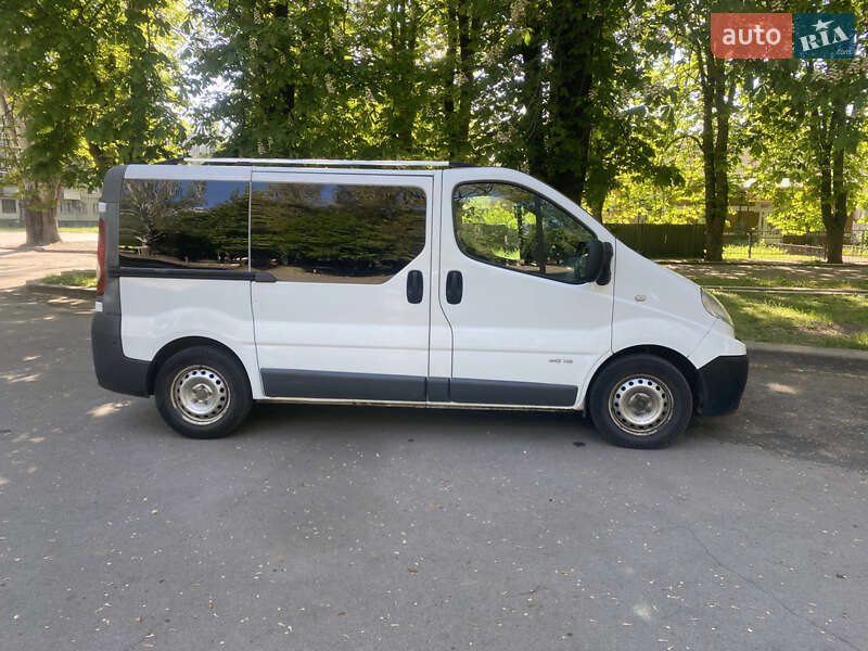 Минивэн Renault Trafic 2010 в Никополе