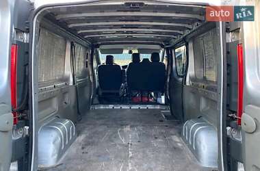 Грузовой фургон Renault Trafic 2012 в 