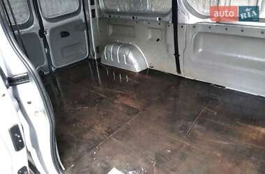 Грузовой фургон Renault Trafic 2012 в 