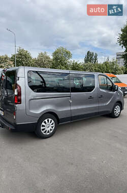 Мінівен Renault Trafic 2016 в 