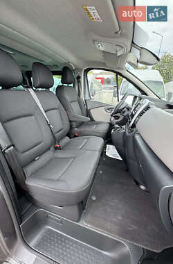 Мінівен Renault Trafic 2016 в 