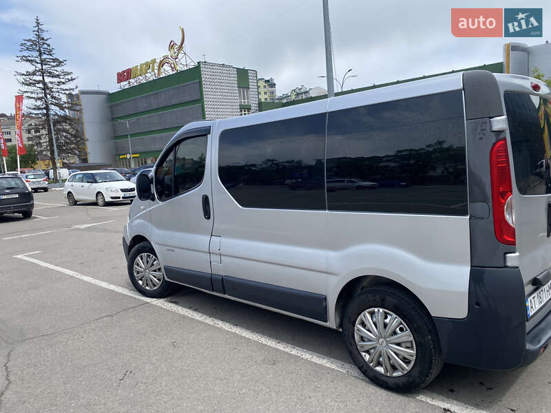 Минивэн Renault Trafic 2007 в 