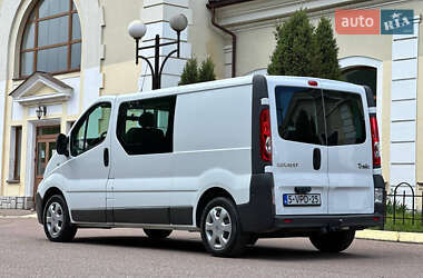 Мінівен Renault Trafic 2011 в 