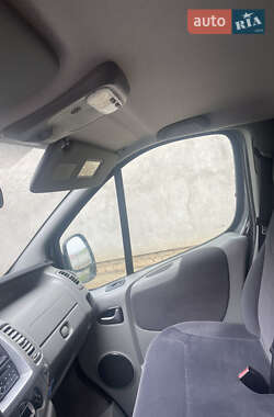 Минивэн Renault Trafic 2010 в 