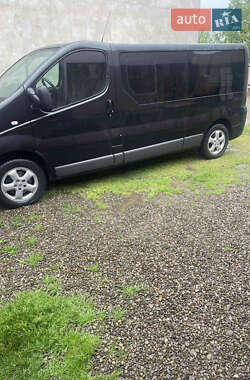 Минивэн Renault Trafic 2010 в 
