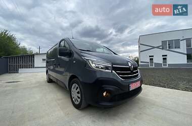 Вантажний фургон Renault Trafic 2022 в 