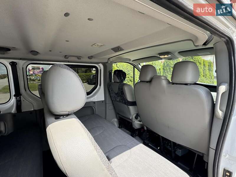 Мінівен Renault Trafic 2013 в Старокостянтинові