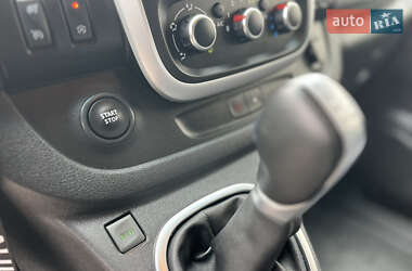 Минивэн Renault Trafic 2020 в 