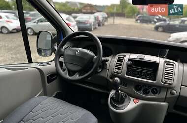 Минивэн Renault Trafic 2010 в 