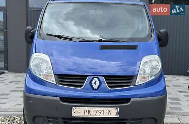 Минивэн Renault Trafic 2010 в 