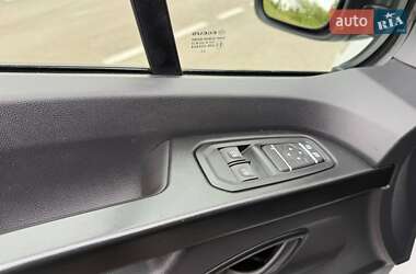 Вантажний фургон Renault Trafic 2024 в 