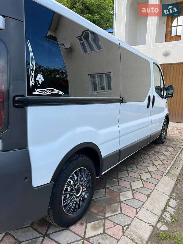 Мінівен Renault Trafic 2006 в Коломиї