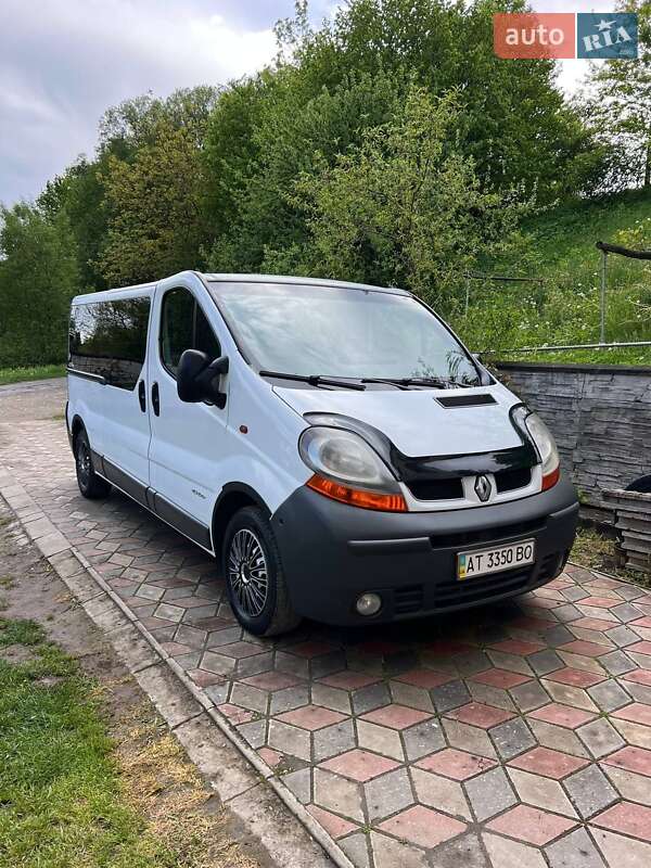 Мінівен Renault Trafic 2006 в Коломиї