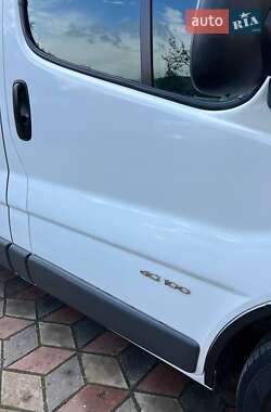 Мінівен Renault Trafic 2006 в 
