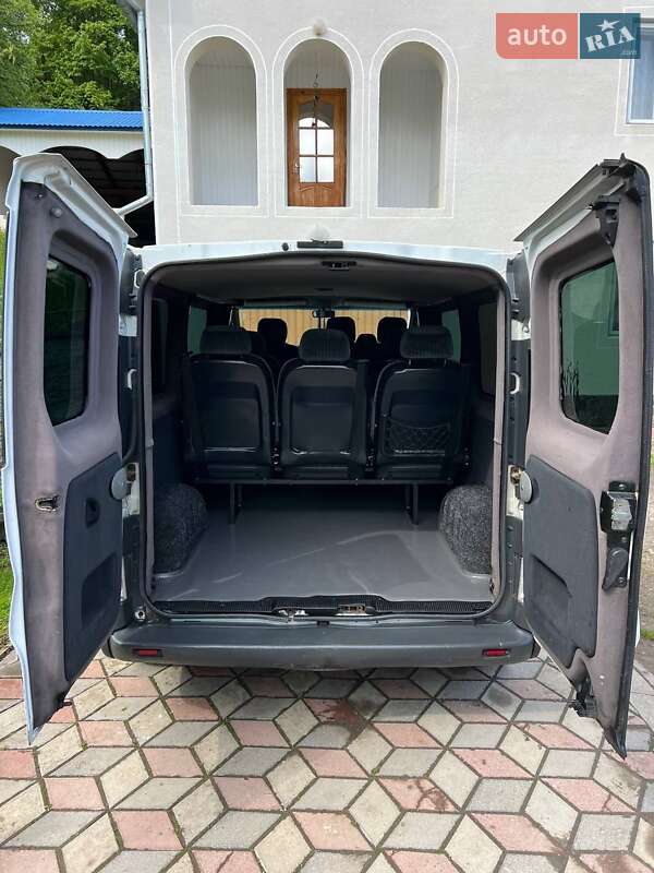 Мінівен Renault Trafic 2006 в Коломиї