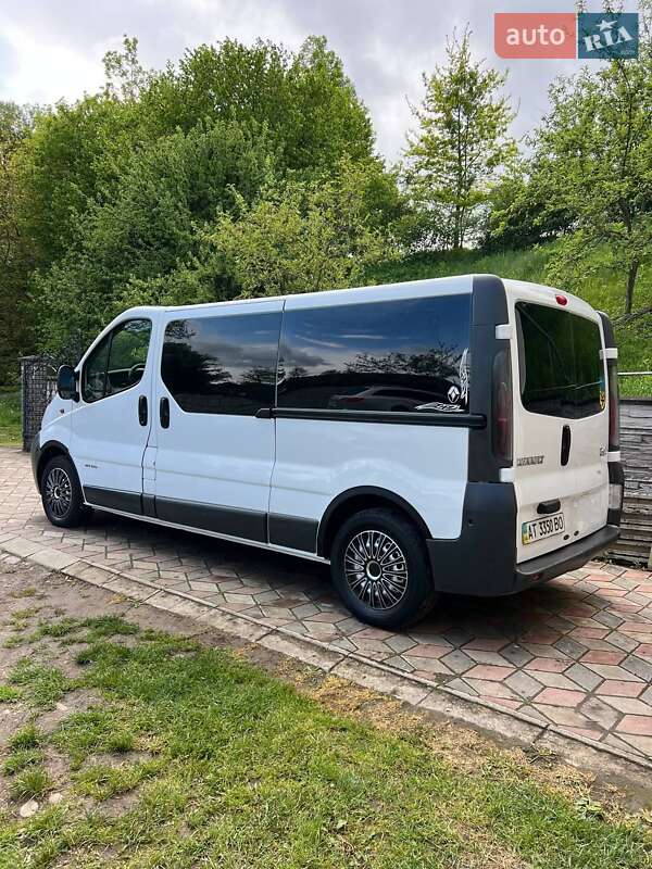 Мінівен Renault Trafic 2006 в Коломиї