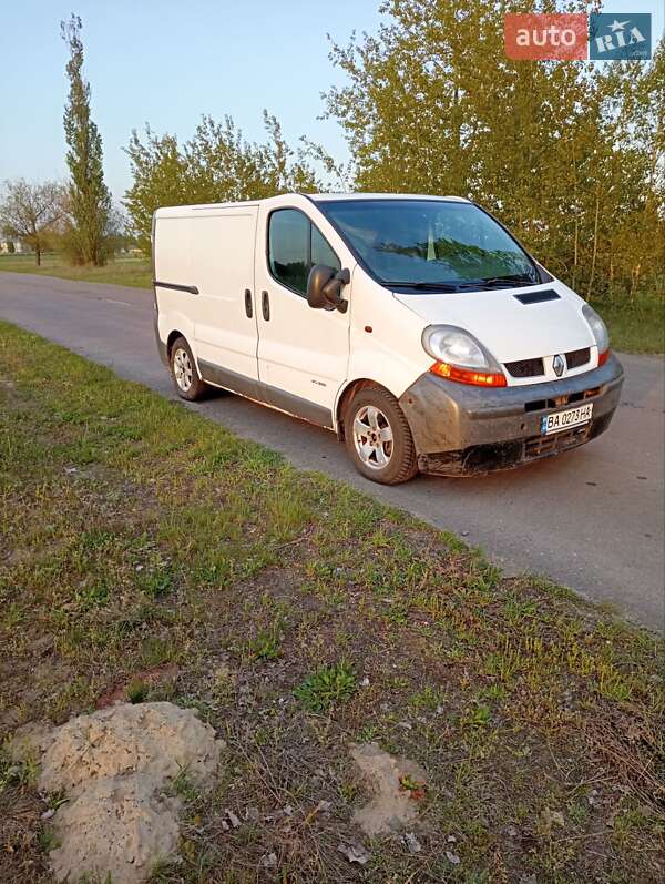 Вантажний фургон Renault Trafic 2004 в Дубровиці