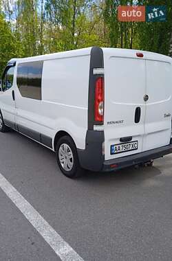 Минивэн Renault Trafic 2013 в 