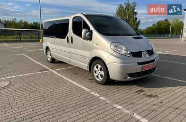 Минивэн Renault Trafic 2013 в 