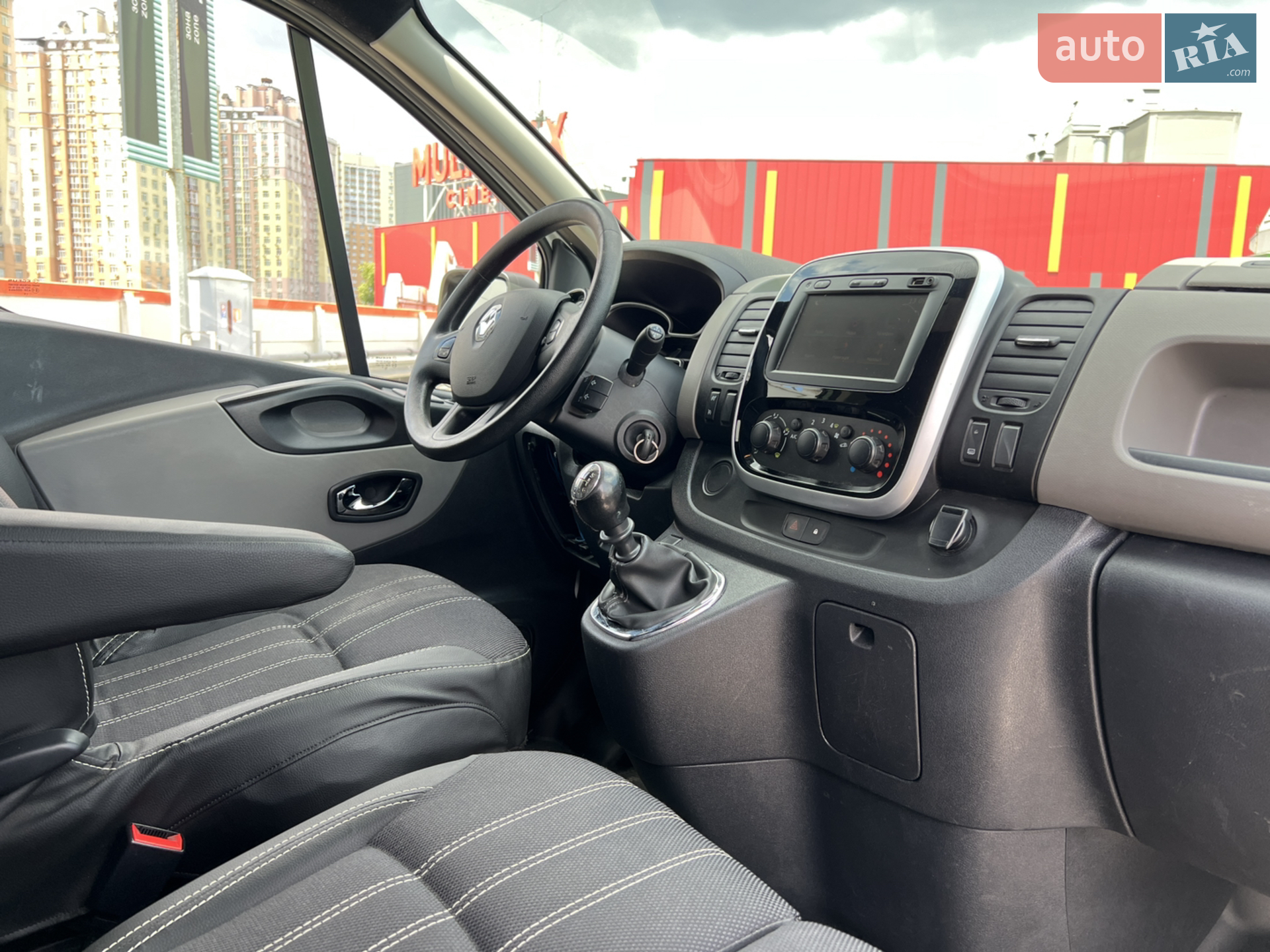 2019 Renault Trafic - мініатюра 17