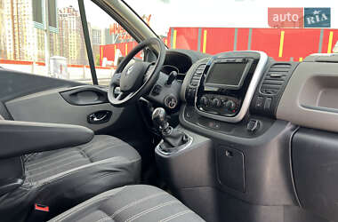 Минивэн Renault Trafic 2019 в 