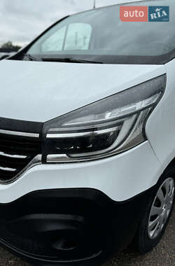 Грузовой фургон Renault Trafic 2021 в 