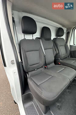 Грузовой фургон Renault Trafic 2021 в 