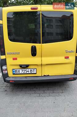 Вантажний фургон Renault Trafic 2003 в Хмельницькому