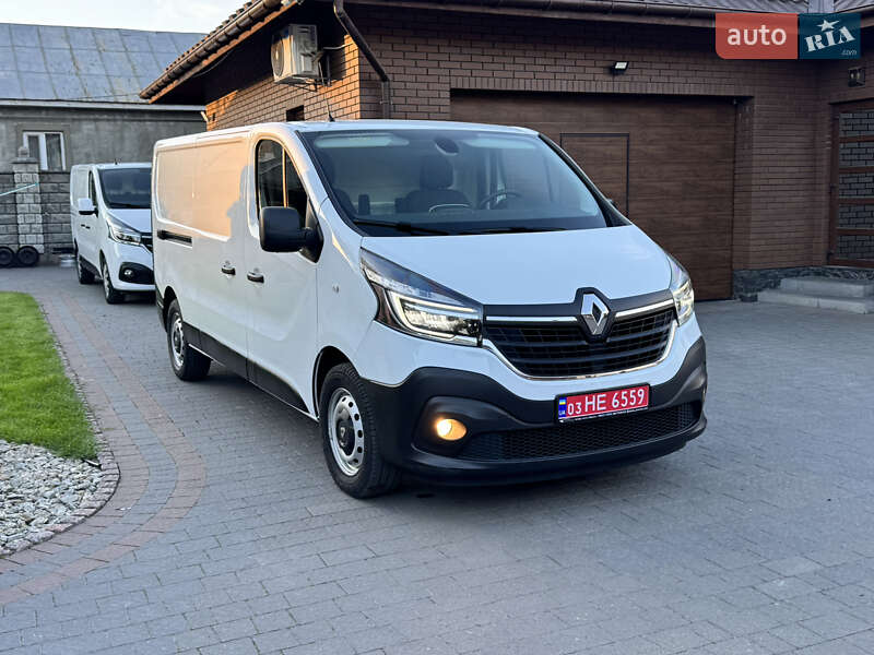 Грузовой фургон Renault Trafic 2020 в 