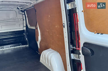 Грузовой фургон Renault Trafic 2020 в 